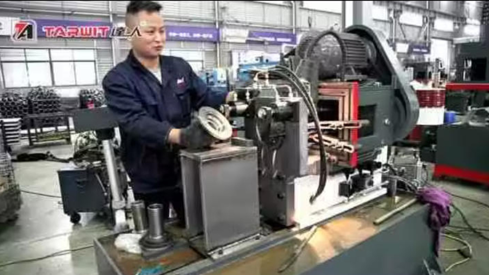 減速機(jī)軸承蓋鉆孔